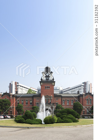 Seoul National University Hospital, Jongno-gu, Seoul 31182392
