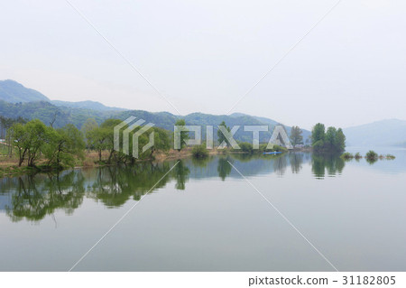 Jara Island, North River, Gapyeong-gun, Gyeonggi-do Jara Island, North River, Gapyeong-gun, Gyeonggi-do 31182805