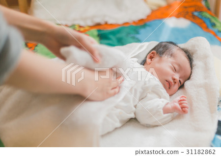 newborn child, swaddle, baby 31182862