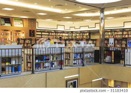 Youngpoong書店，Shinsegae百貨商店，京畿道Uijeongbu 31183410