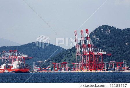 起重機,集裝箱線,Gamman碼頭,釜山港,Namgu,釜山 起重機,集裝箱線,Gamman碼頭,釜山港,Namgu,釜山 31185317