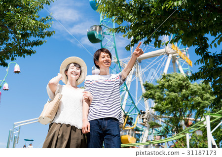 amusement park  31187173