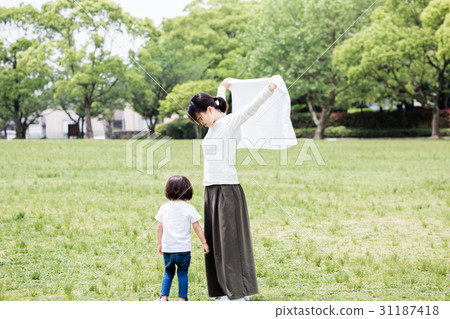 Parent and child Parent and child 31187418
