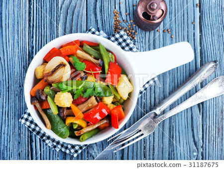 vegetables vegetables 31187675