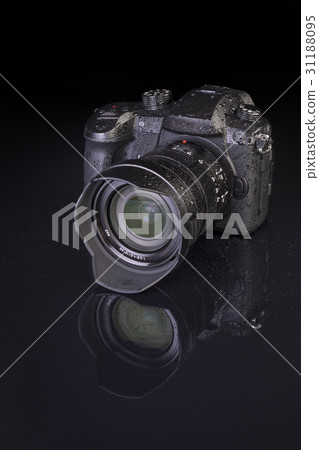 DSLR camera 31188095