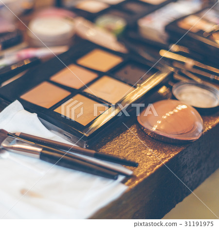 Assorted makeup products macro Assorted makeup products macro 31191975