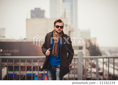young handsome man in sunglasses 31192234