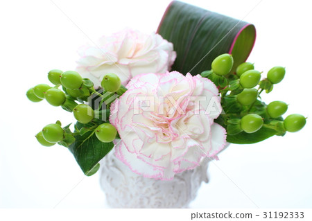 Fresh flower arrangement Fresh flower arrangement 31192333