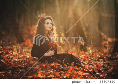 Portrait of romantic girl 31197459