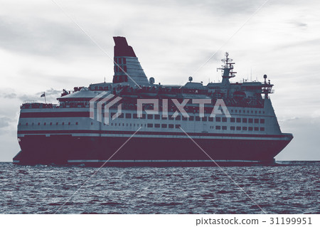 Cruise liner in open sea Cruise liner in open sea 31199951