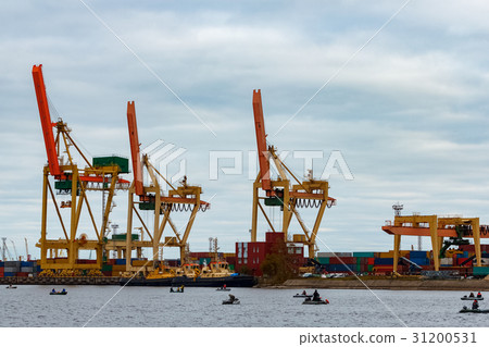 Yellow cargo cranes Yellow cargo cranes 31200531