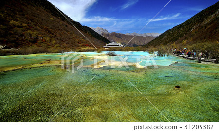 中國四川省黃龍洞 中國四川省黃龍洞 31205382