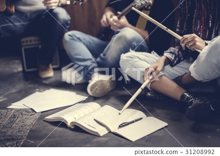 A group of Friends together fro Rehearsal 31208992