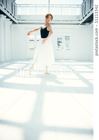 Ballerina women Ballerina women 31213342