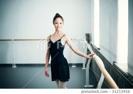 Ballet classroom bar lesson 31213938
