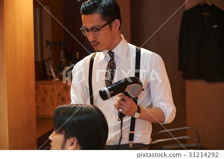 理髮師完成打擊 理髮師完成打擊 31214292