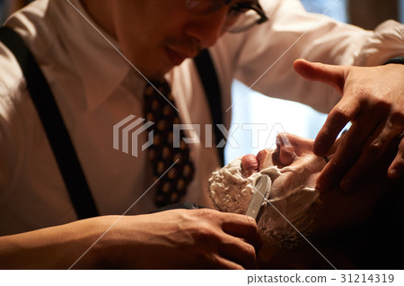 Barber shaving Barber shaving 31214319