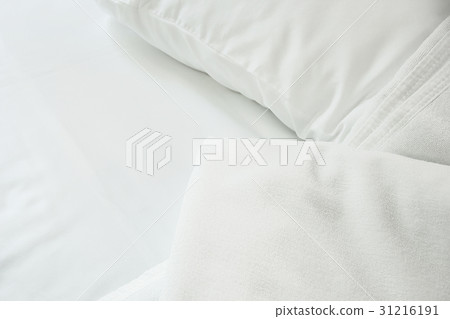 white towel on white mattress fabric 31216191
