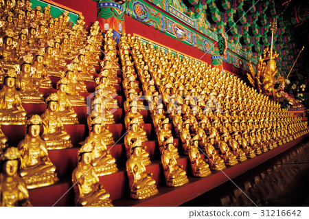 Buddhist statue, Sumatra, Hongcheon-gun, Gangwon-do Buddhist statue, Sumatra, Hongcheon-gun, Gangwon-do 31216642