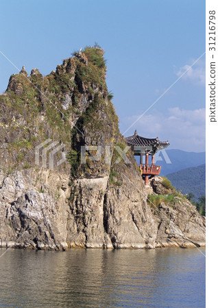 Dodam Sambong, Danyang-gun, Chungbuk 31216798