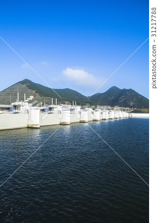 Drainage gate, Saemangeum seawall, Gunsan city, Jeonbuk 31217788