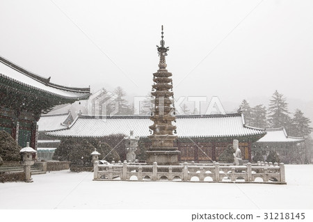 Woljeongsa Octagonal Stone Pagoda (National Treasure No. 48), Woljeongsa Temple, Odaesan, Pyeongchang-gun, Gangwon-do Woljeongsa Octagonal Stone Pagoda (National Treasure No. 48), Woljeongsa Temple, Odaesan, Pyeongchang-gun, Gangwon-do 31218145