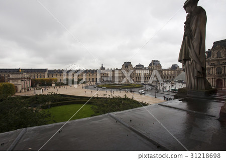 Louvre, Paris, France 31218698