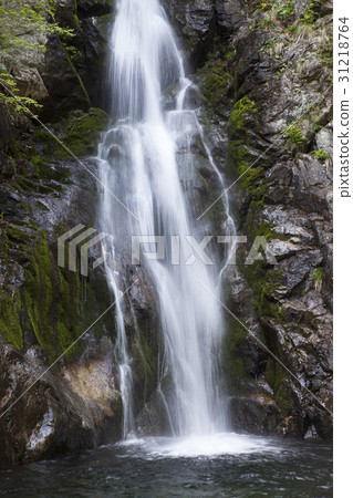 Hwangbang Falls, Sobaeksan, Yeongju, Gyeongbuk 31218764