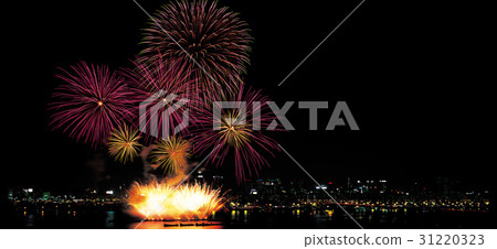 Fireworks, Yeouido, Yeongdeungpo-gu, Han River, Seoul 31220323