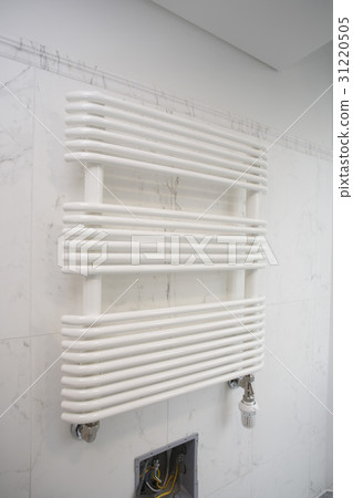 radiator, inside, White 31220505