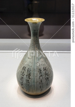 青瓷鑲嵌馬賽克，高麗王朝，韓國國立博物館，龍山區，首爾 31222017