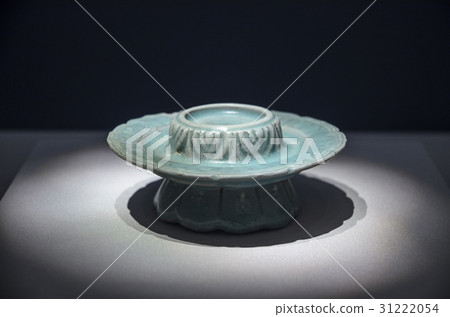 Chrysanthemum Pattern Zanchuk, National Museum of Korea, Yongsan-gu, Seoul Chrysanthemum Pattern Zanchuk, National Museum of Korea, Yongsan-gu, Seoul 31222054