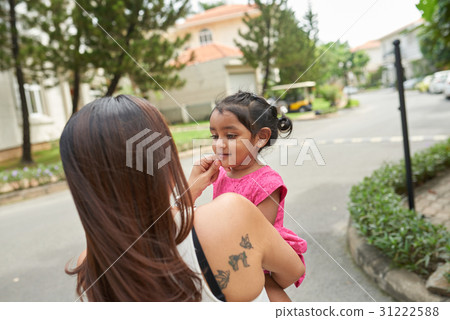 Tender mother Tender mother 31222588