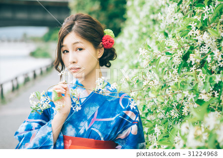 穿著浴衣的女人 31224968