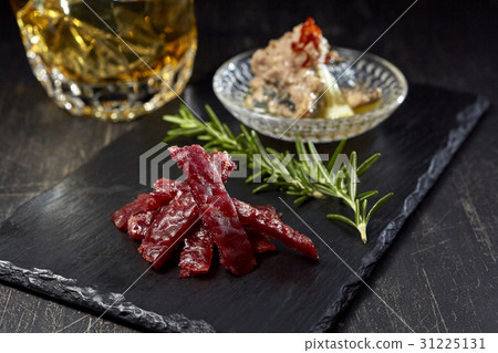 醃製牛肉乾和鯖魚在一個令人驚訝的酒吧醃製 31225131