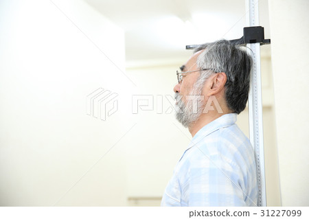 測量高度 31227099