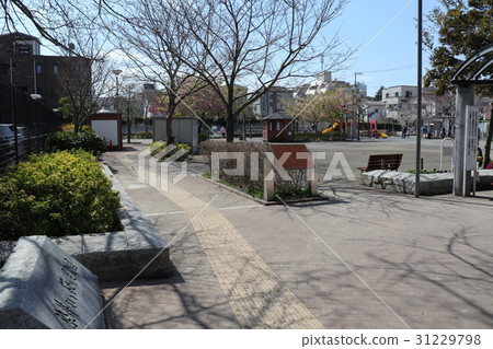 風景廣場在豐島區與門和倉庫 31229798