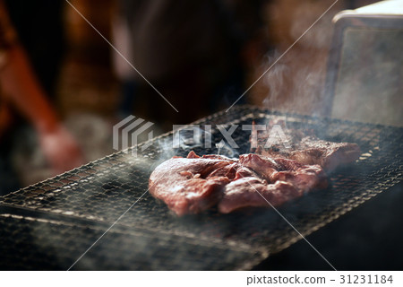 Barbecue BBQ grilled meat gravy meat beef beef steak beef tea grilled baked grill cooked 31231184
