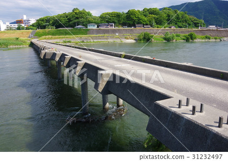 Kawashima Diving Bridge 31232497