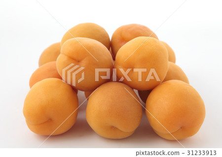 Apricots Apricots 31233913