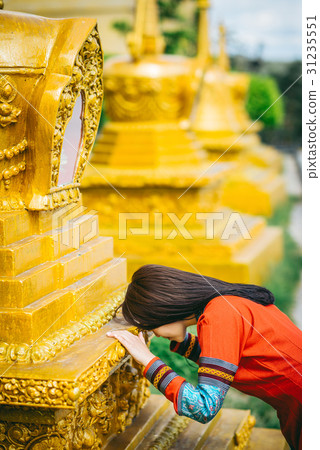 beautiful asian female 31235551