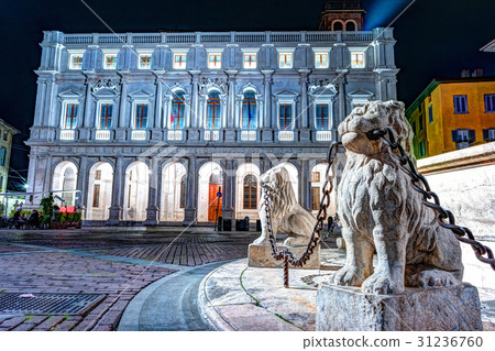 Piazza Vecchia, Citta Alta, Bergamo, Italy. 31236760