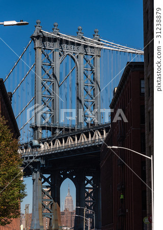 Brooklyn Bridge from New York / Queens Area Daytime Brooklyn Bridge from New York / Queens Area Daytime 31238879