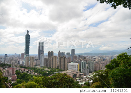 101 台北101 台北1o1 摩天大樓 象山 信義區 辦公大樓 商業大樓 市中心 旅遊勝地 台灣 101 台北101 台北1o1 摩天大樓 象山 信義區 辦公大樓 商業大樓 市中心 旅遊勝地 台灣 31241201