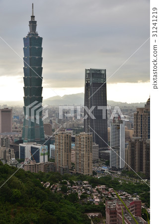 101 台北101 台北1o1 摩天大樓 象山 信義區 辦公大樓 商業大樓 市中心 旅遊勝地 台灣 101 台北101 台北1o1 摩天大樓 象山 信義區 辦公大樓 商業大樓 市中心 旅遊勝地 台灣 31241219