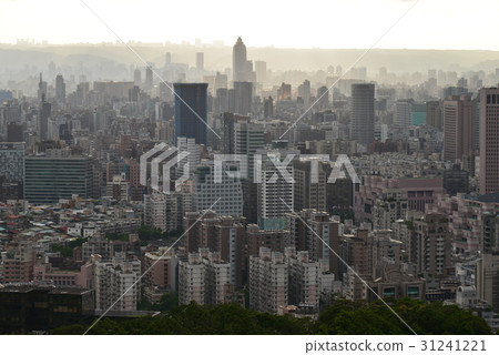 大樓 商辦 城市 摩天大樓 象山 信義區 辦公大樓 商業大樓 市中心 旅遊勝地 台灣 信義區 101 31241221