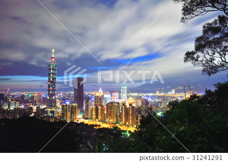 101 台北101 台北1o1 摩天大樓 夜景 夜空 象山 辦公大樓 商業大樓 旅遊勝地 台灣 101 台北101 台北1o1 摩天大樓 夜景 夜空 象山 辦公大樓 商業大樓 旅遊勝地 台灣 31241291