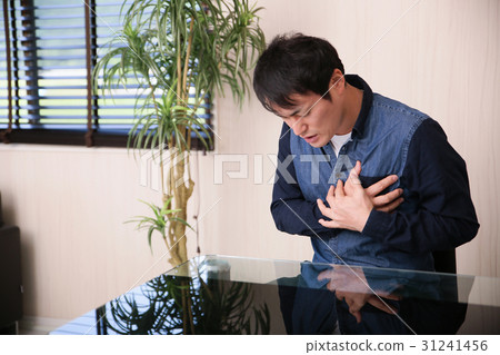 A man with heartbreaks A man with heartbreaks 31241456