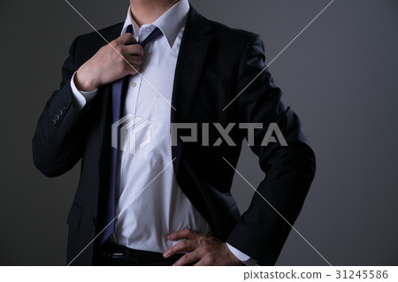 商人,西裝,領帶,放鬆 商人,西裝,領帶,放鬆 31245586