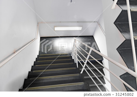 Emergency stairway / disaster image 31245802
